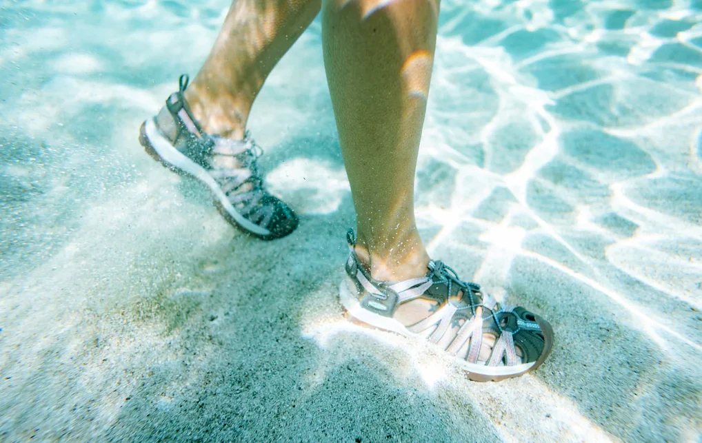 Float Feet Sales Store -Float Feet Sales Store copy KEEN whisper main